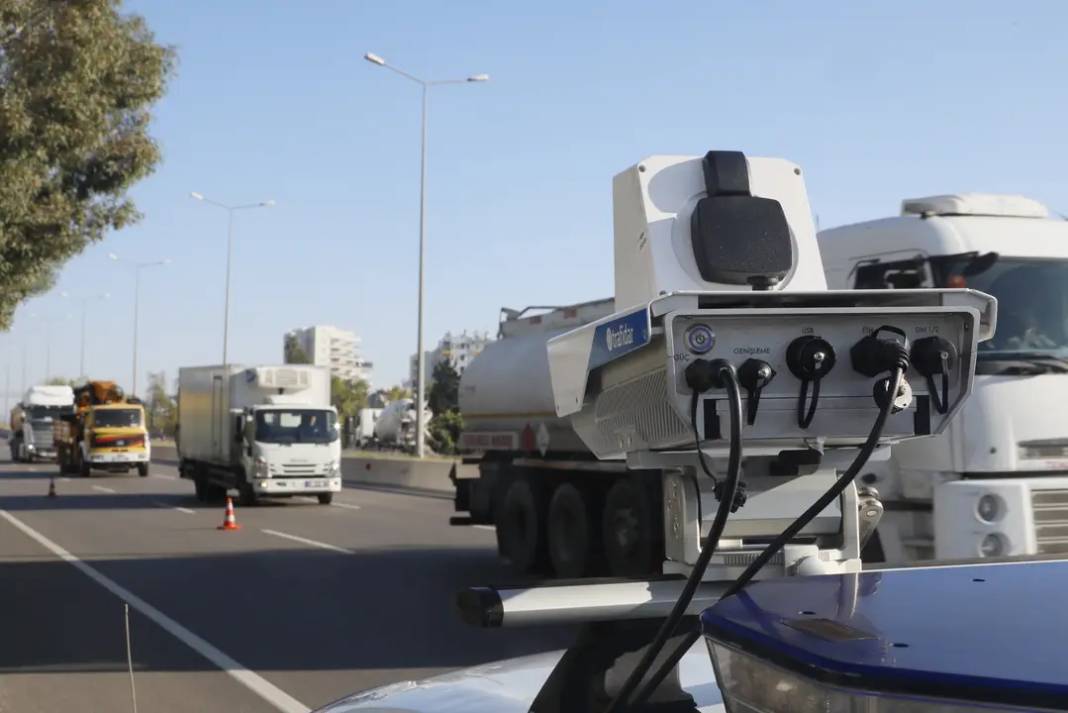 4 Şeridi Aynı Anda Tarıyor 8